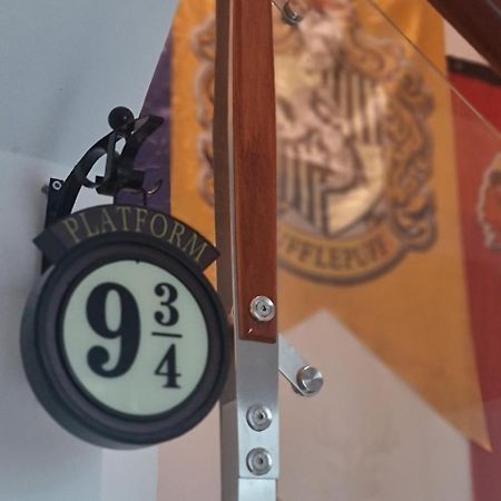 The Hidden Hogwarts - Nearly Bui Vien Walking Street Aparthotel Ho Şi Min Exterior foto