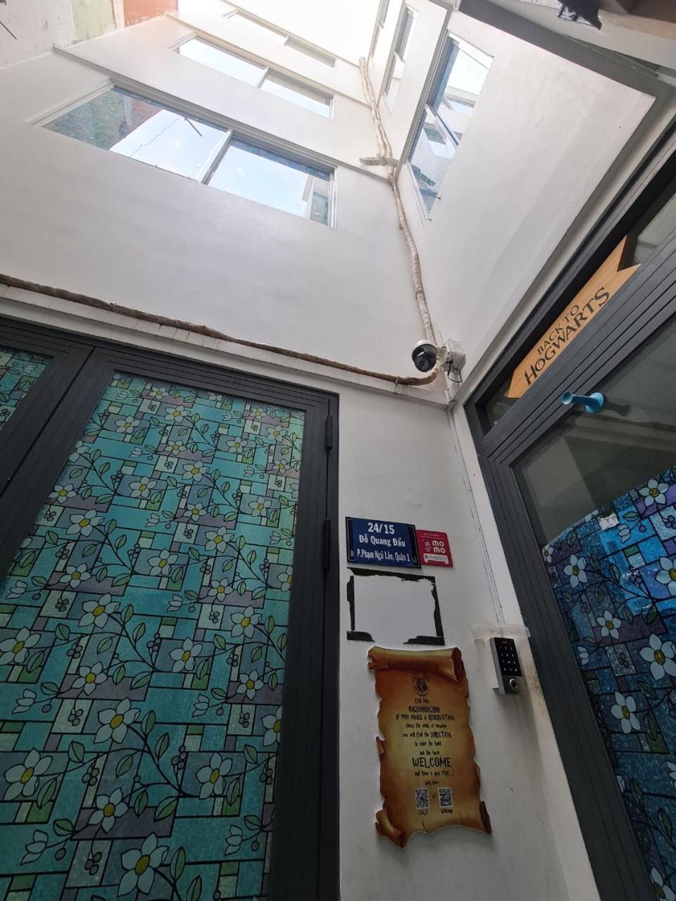 The Hidden Hogwarts - Nearly Bui Vien Walking Street Aparthotel Ho Şi Min Exterior foto